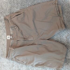 Flint and tinder shorts khaki size 38